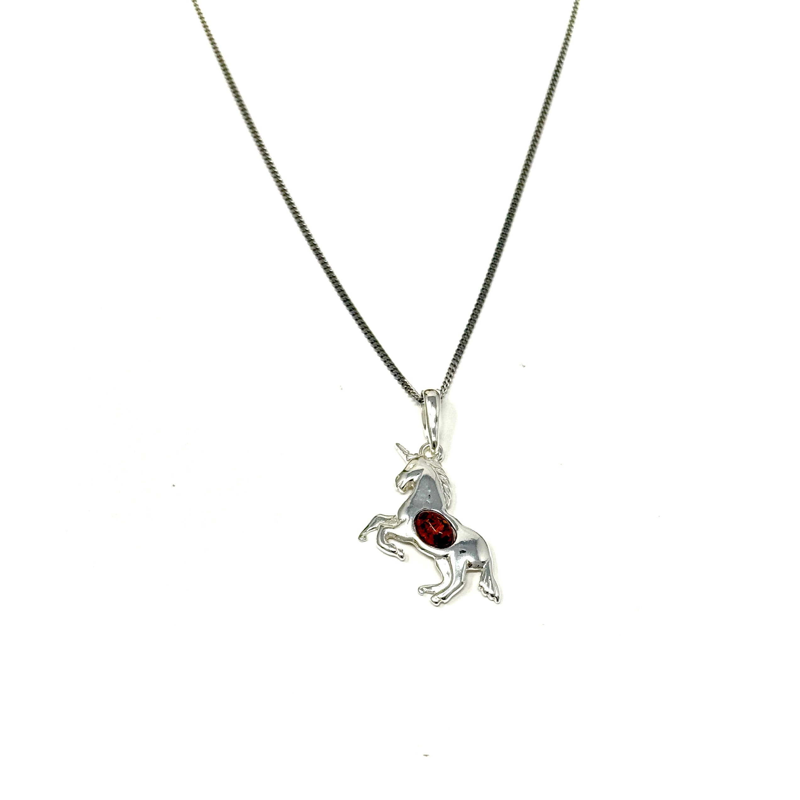 Silberner Einhorn-Anhänger mit Bernstein – Mystischer Schmuck für Einhorn-Liebhaber